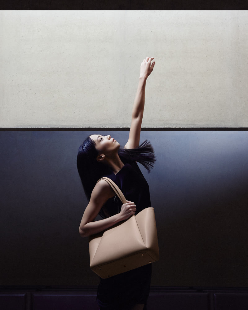 kaai bags midi pyramid nude luxe digital