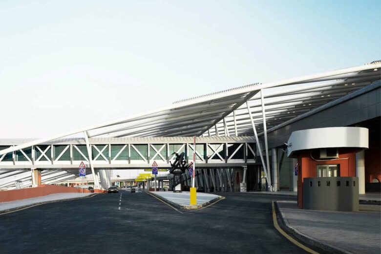 largest airports in the world cairo international - Luxe Digital