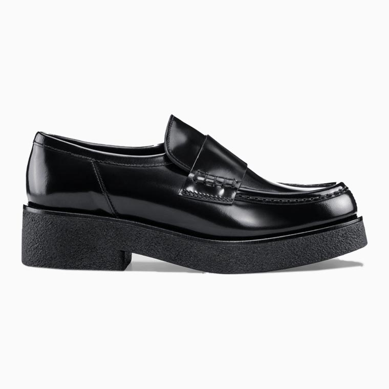 women smart casual dress code guide koio bari glossed black - Luxe Digital