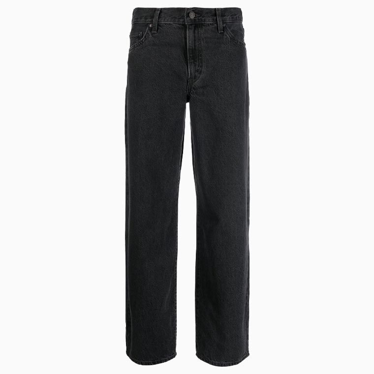 women smart casual dress code guide levis mid rise straight leg jeans - Luxe Digital
